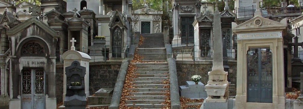 pere-lachaise-cemetery-voyagesremi